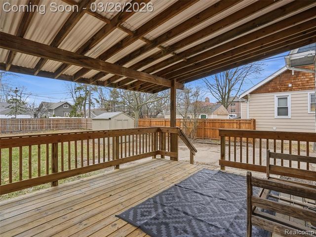 320 W Hazelhurst Street, Ferndale, MI 48220