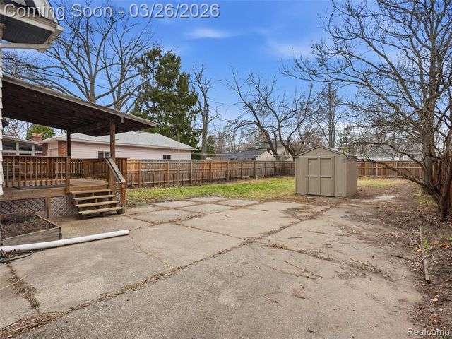 320 W Hazelhurst Street, Ferndale, MI 48220