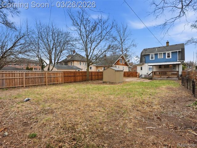 320 W Hazelhurst Street, Ferndale, MI 48220