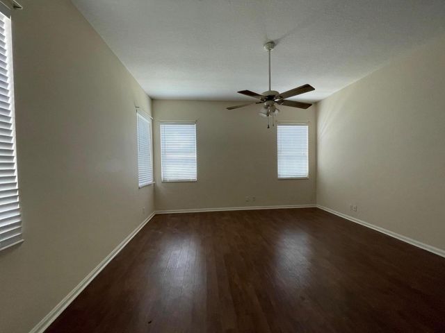 6264 Lansdowne Circle, Boynton Beach, FL 33472