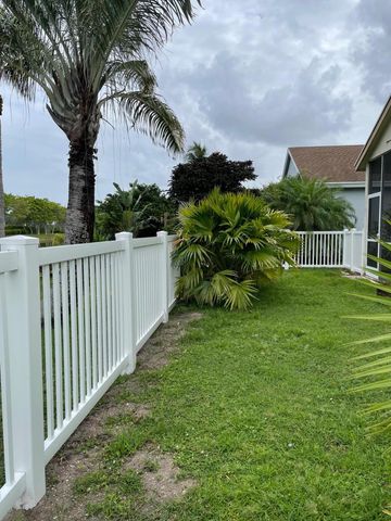 6264 Lansdowne Circle, Boynton Beach, FL 33472