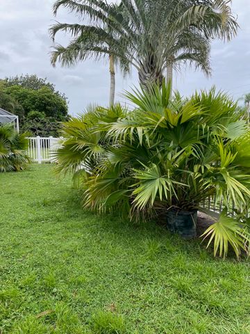6264 Lansdowne Circle, Boynton Beach, FL 33472