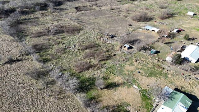 716 Coyote Trail, Rhome, TX 76078