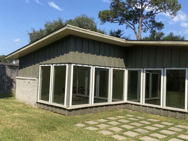 4711 Imogene Street, Houston, TX 77096