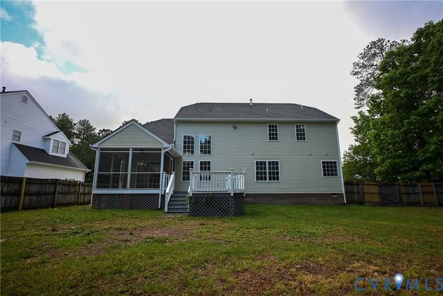 5901 Barnwood Dr, Ampthill, VA 23234