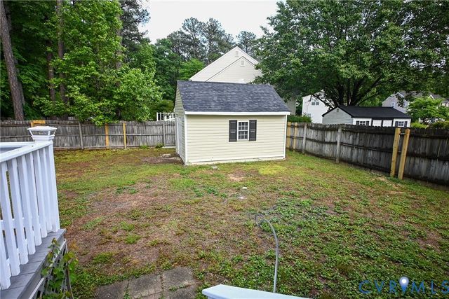 5901 Barnwood Dr, Ampthill, VA 23234