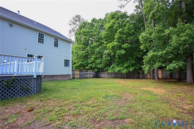 5901 Barnwood Dr, Ampthill, VA 23234