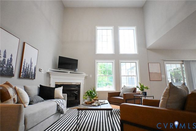 5901 Barnwood Dr, Ampthill, VA 23234