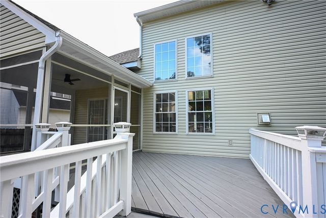 5901 Barnwood Dr, Ampthill, VA 23234