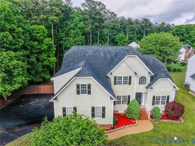 5901 Barnwood Dr, Ampthill, VA 23234