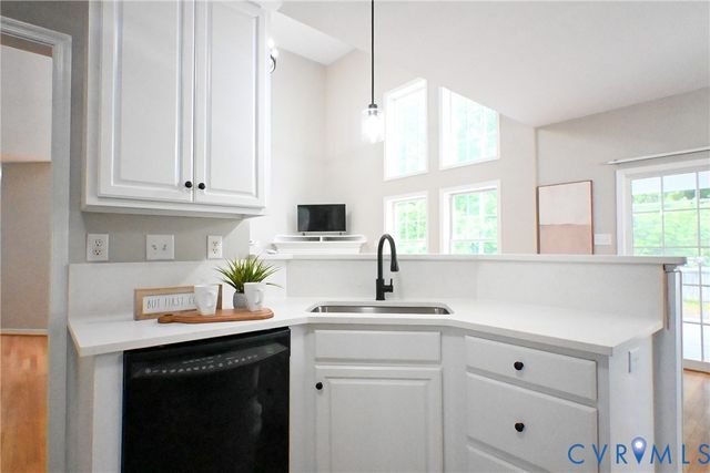 5901 Barnwood Dr, Ampthill, VA 23234