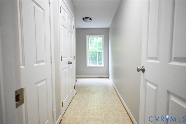 5901 Barnwood Dr, Ampthill, VA 23234