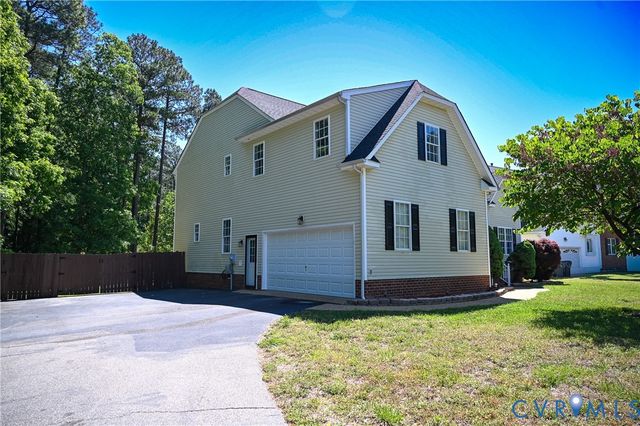 5901 Barnwood Dr, Ampthill, VA 23234