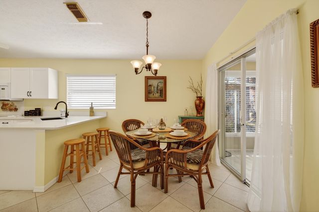 6737 Campanilla, Fort Pierce, FL 34951