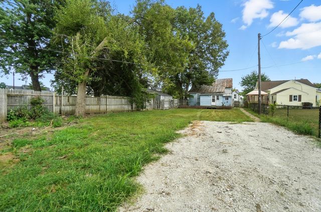 131 S Lafayette Street, Camden, OH 45311