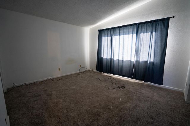 4221 Rosecrest Way, Sacramento, CA 95826