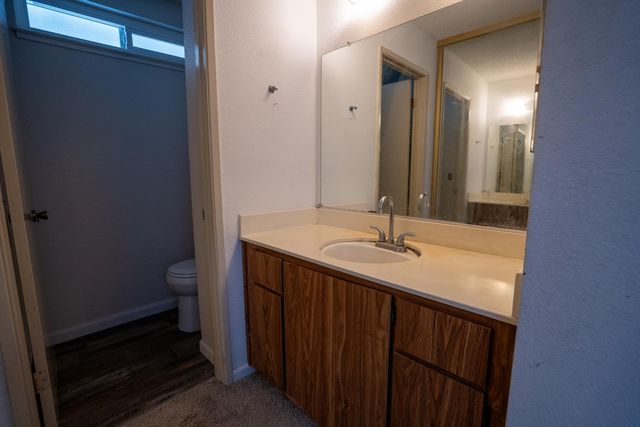 4221 Rosecrest Way, Sacramento, CA 95826