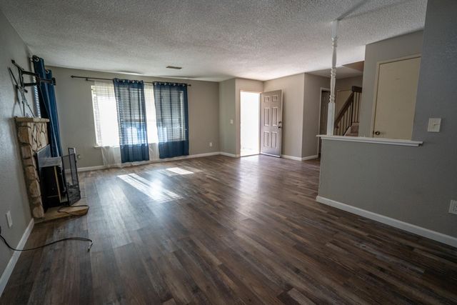 4221 Rosecrest Way, Sacramento, CA 95826