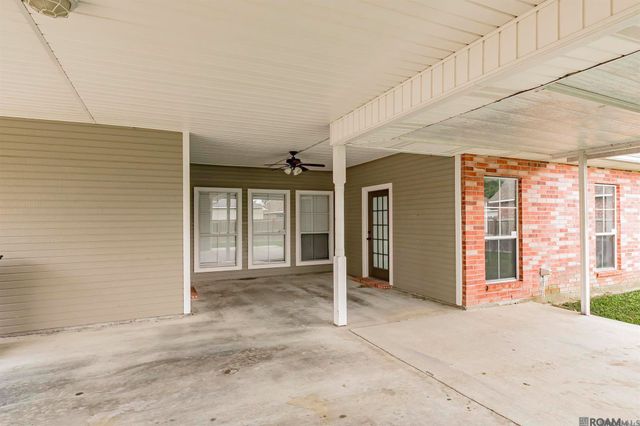 42168 Stone Ridge Ave, Prairieville, LA 70769