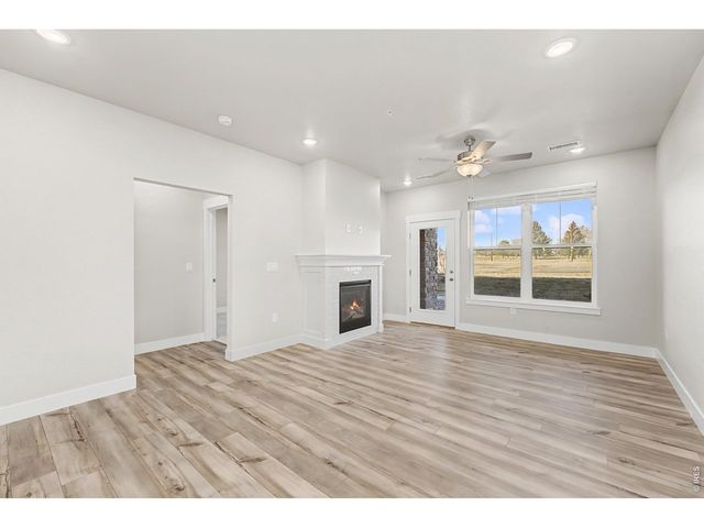265 High Point Dr 102, Longmont, CO 80504