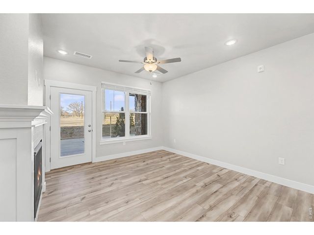 265 High Point Dr 102, Longmont, CO 80504