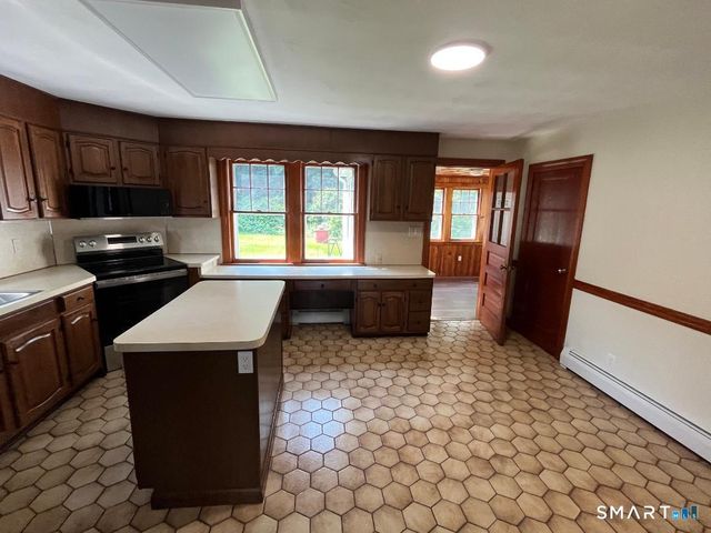 22 Warren Avenue, Vernon, CT 06066