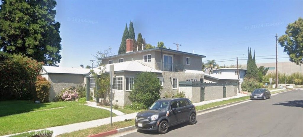 2851 Delaware Avenue, Santa Monica, CA 90404