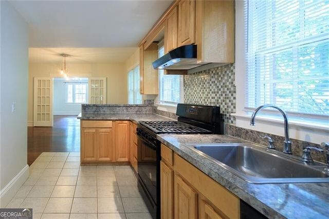 1656 Hosea L Williams Drive SE, Atlanta, GA 30317