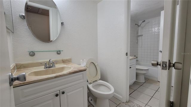 6004 VILLAGE CIRCLE 6004, Orlando, FL 32822