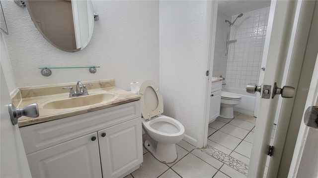 6004 VILLAGE CIRCLE 6004, Orlando, FL 32822