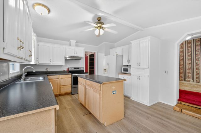 1510 Cheatham Dam Rd, Ashland City, TN 37015