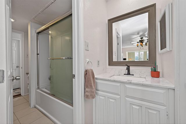 16120 Stuebner Airline Road 602, Spring, TX 77379