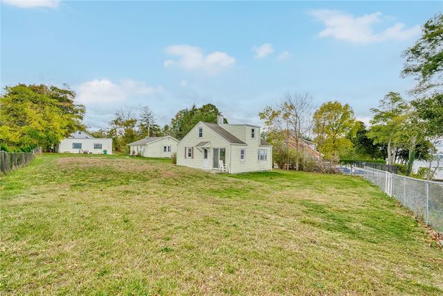 904 Lake Road 900-902, Webster, NY 14580