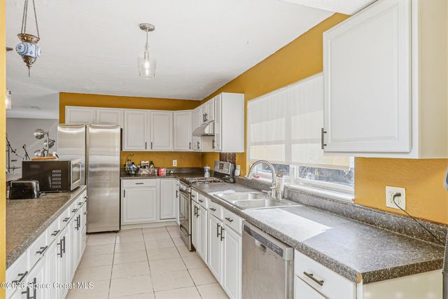 110 Lagoon Avenue, Melbourne, FL 32901