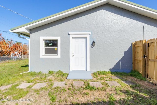 110 Lagoon Avenue, Melbourne, FL 32901