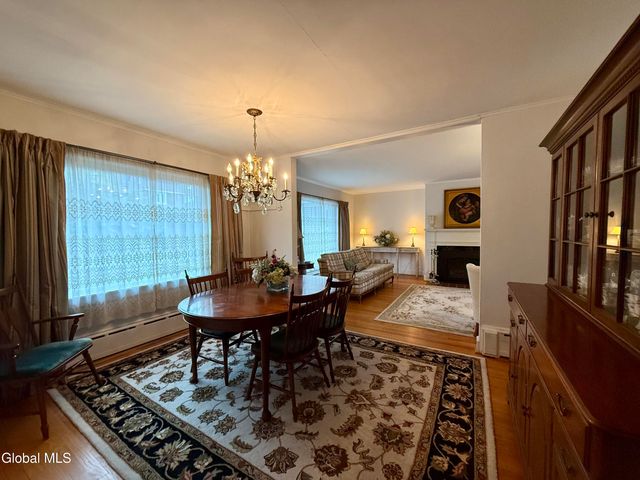 5 Lindbergh Avenue, Amsterdam, NY 12010