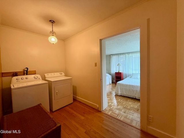 5 Lindbergh Avenue, Amsterdam, NY 12010