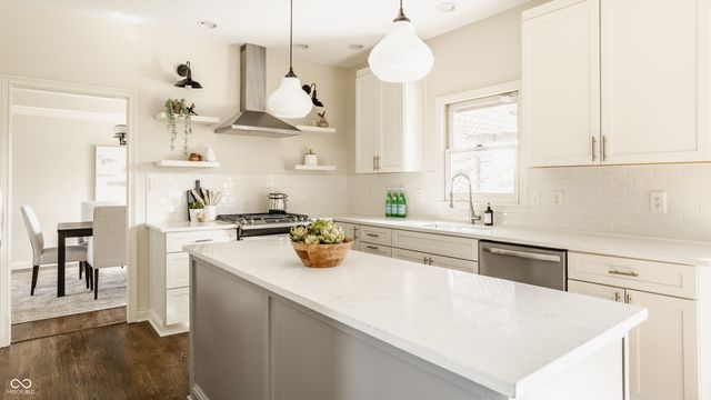 14227 Avian Way, Carmel, IN 46033