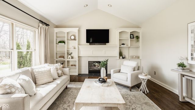 14227 Avian Way, Carmel, IN 46033