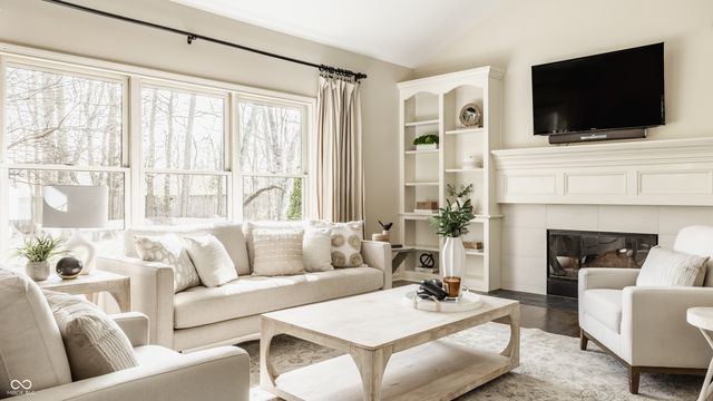 14227 Avian Way, Carmel, IN 46033