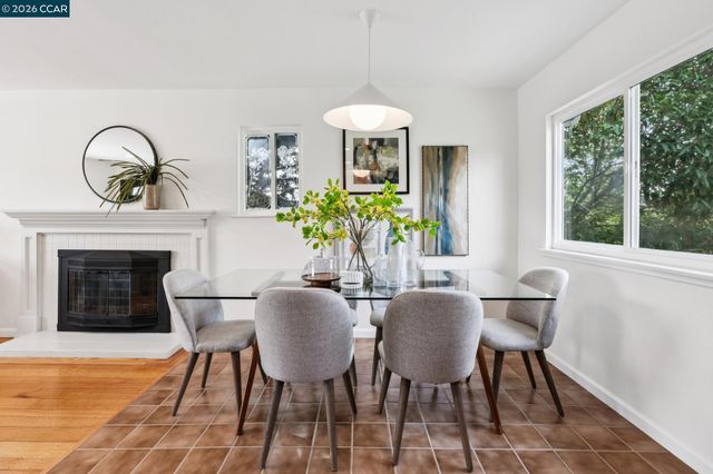 1315 El Curtola, Lafayette, CA 94549