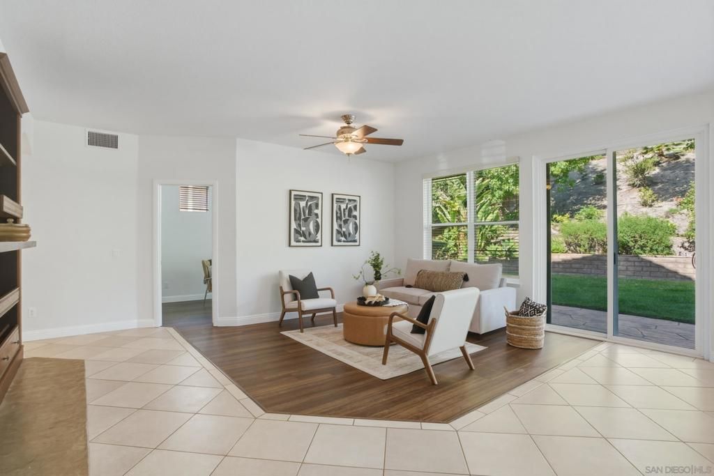 Image 12 of property listing at 3335 Avenida Nieve, Carlsbad, CA 92009