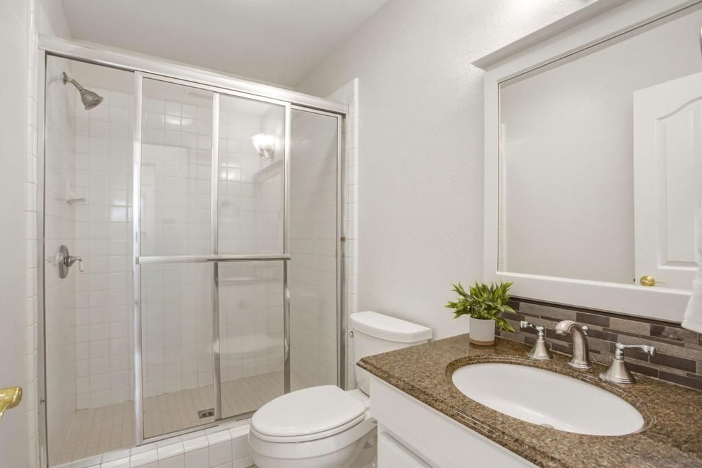 Image 22 of property listing at 3335 Avenida Nieve, Carlsbad, CA 92009