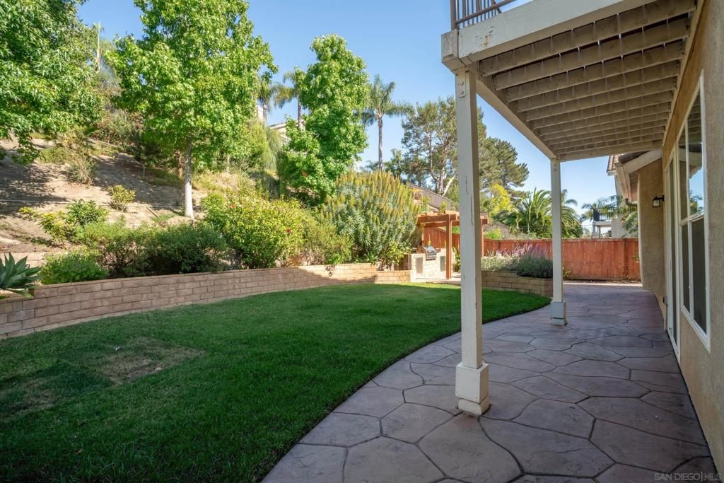 Image 33 of property listing at 3335 Avenida Nieve, Carlsbad, CA 92009