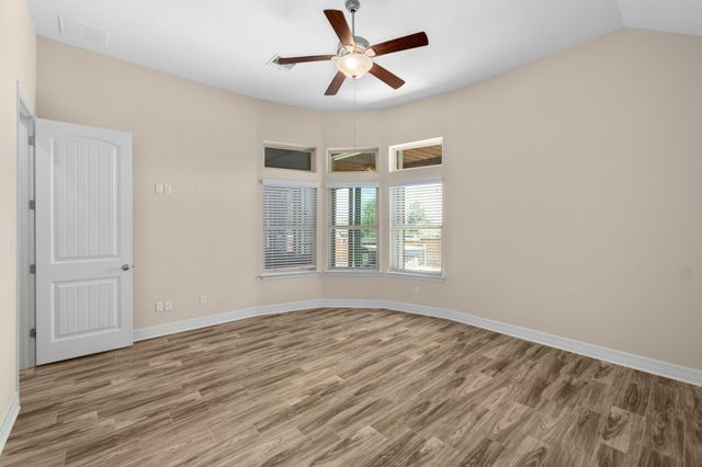 809 Breezygrass WAY, Georgetown, TX 78626