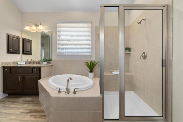 809 Breezygrass WAY, Georgetown, TX 78626