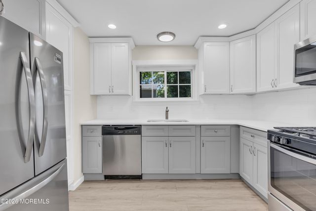 1211 Bryant Avenue, Toms River, NJ 08753
