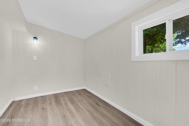 1211 Bryant Avenue, Toms River, NJ 08753