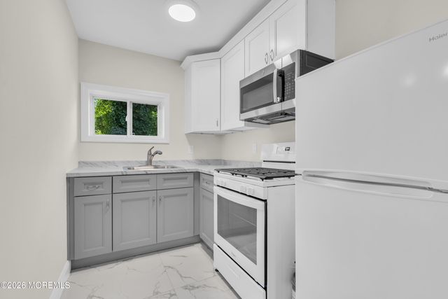 1211 Bryant Avenue, Toms River, NJ 08753