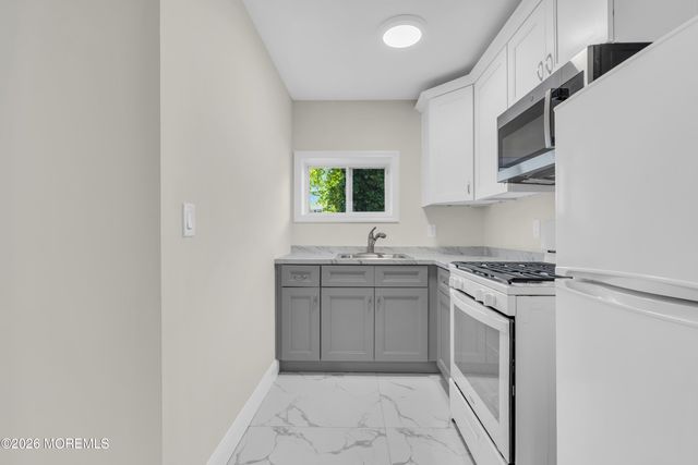 1211 Bryant Avenue, Toms River, NJ 08753